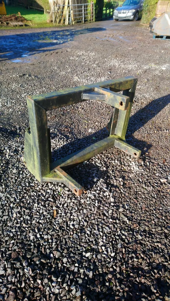 MATBRO PIN CONE ADAPTER FOR TRACTOR BUCKRAKE - Image 2