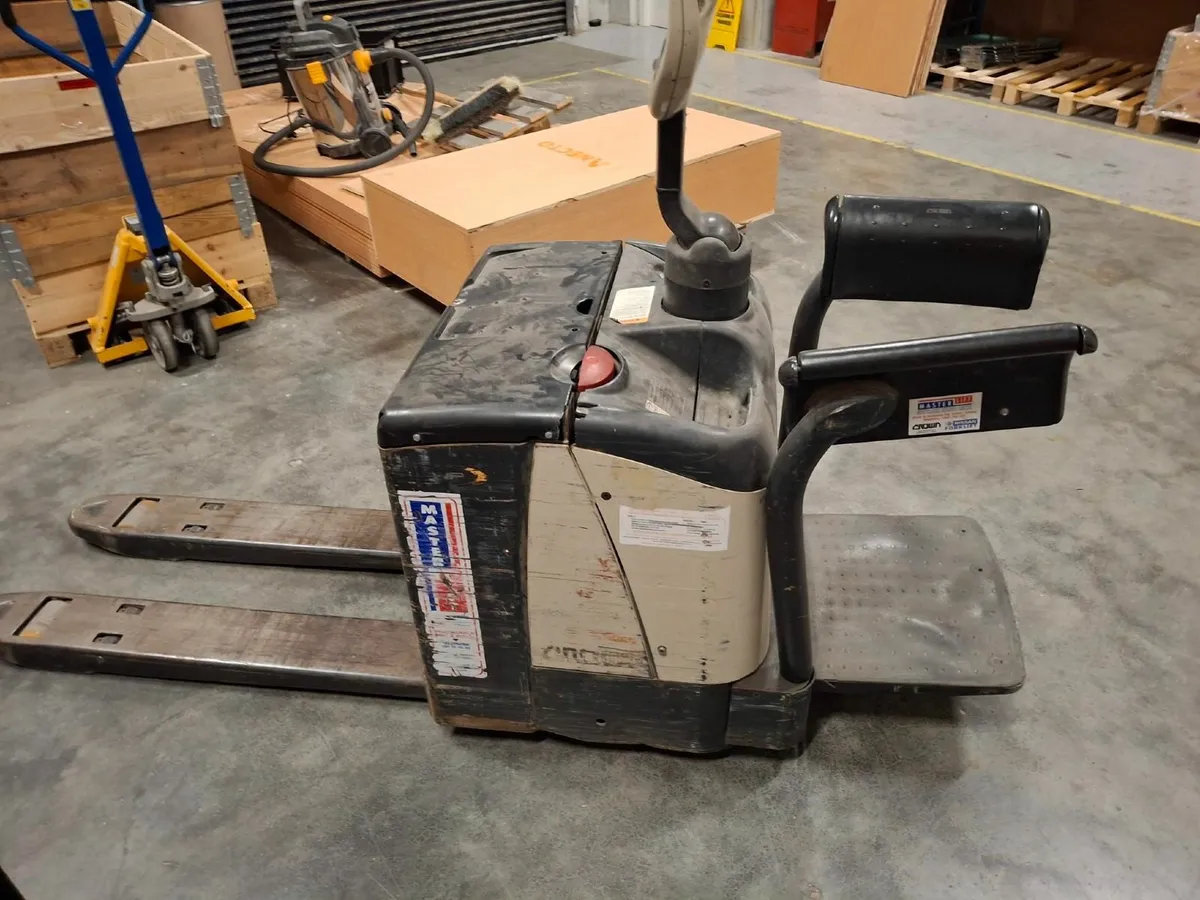 Crown Electric Pallet Truck - Image 1