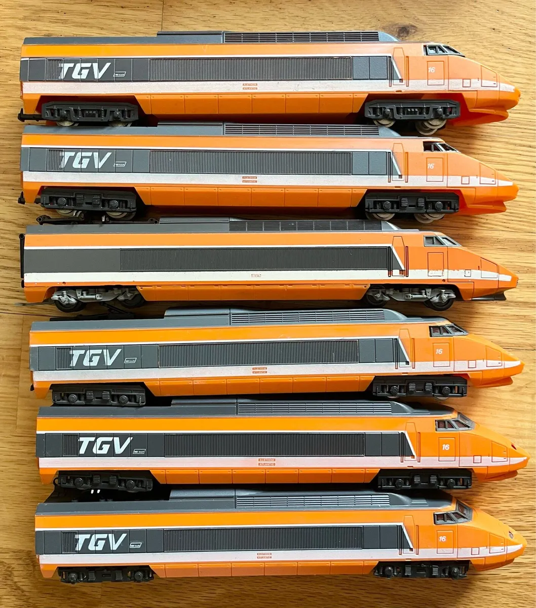 Model Railways Trains for repairs or parts - Image 1