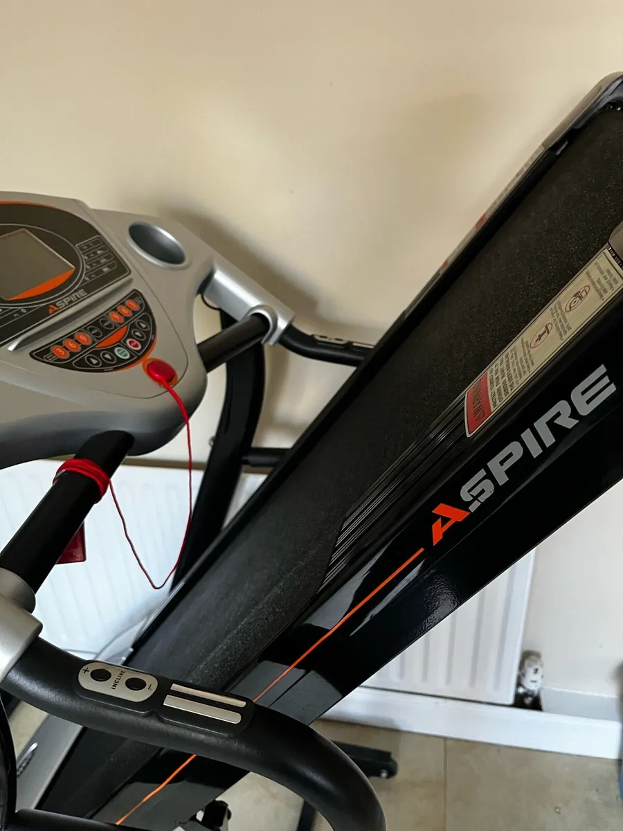 York Aspire 1-16km / 1-12% electronic trea - Image 1