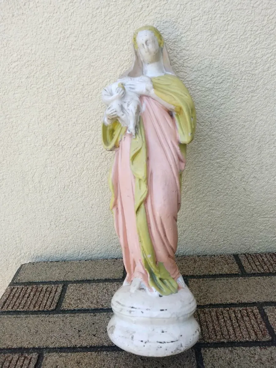 Antique Madonna and child chalk Statue - Image 1