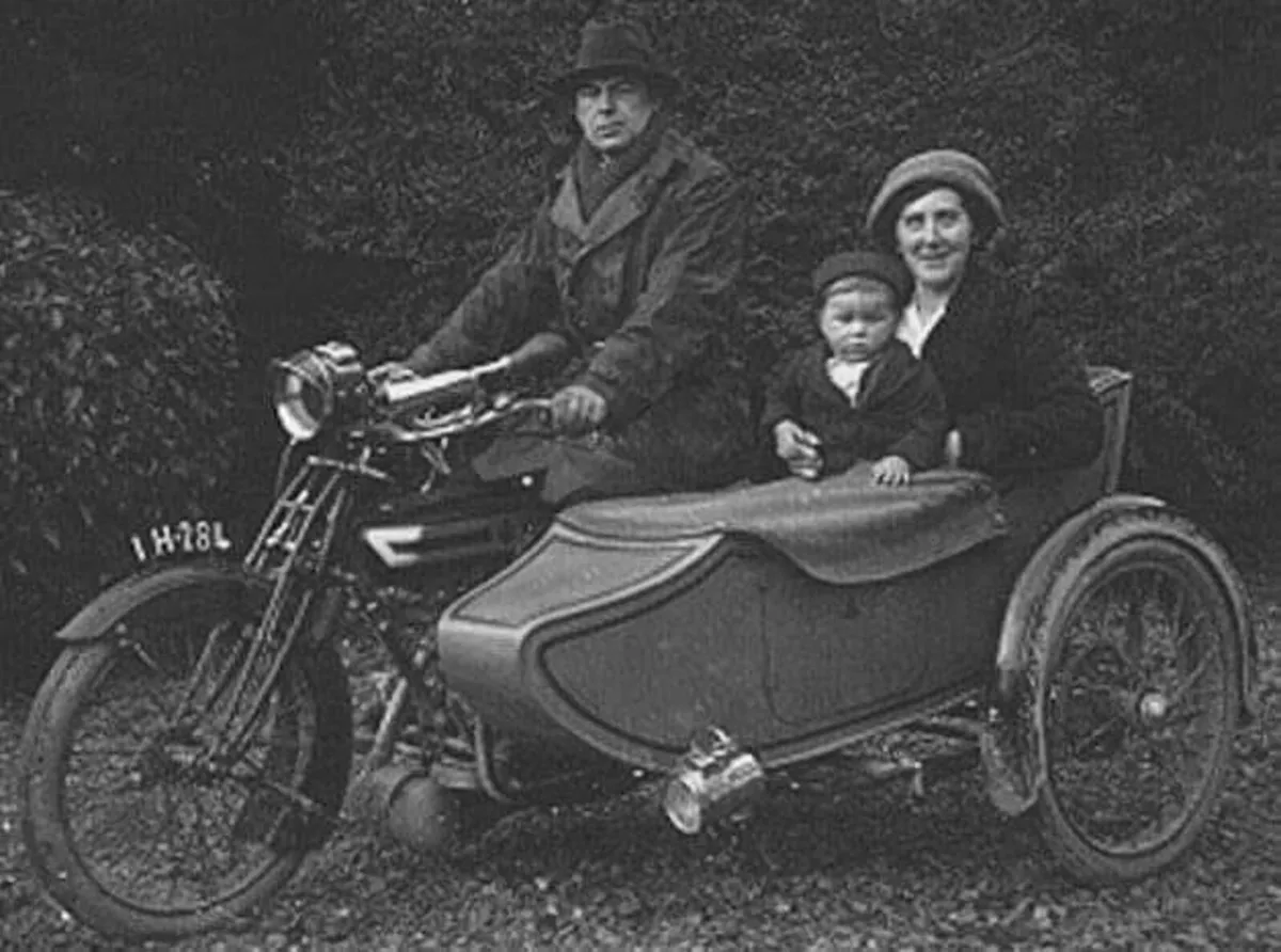 Veteran & Vintage Motorcycles - Image 2