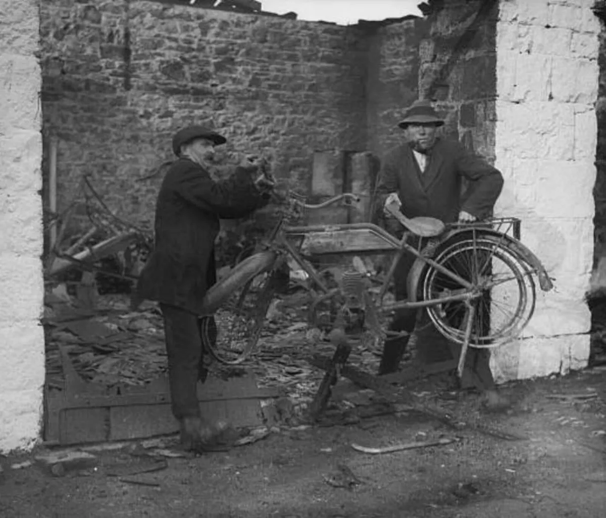 Veteran & Vintage Motorcycles - Image 3