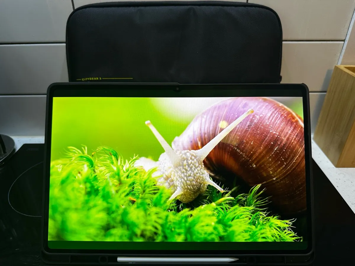 New Samsung ultra S11 14.6”(256gb) inc. case/cover - Image 1