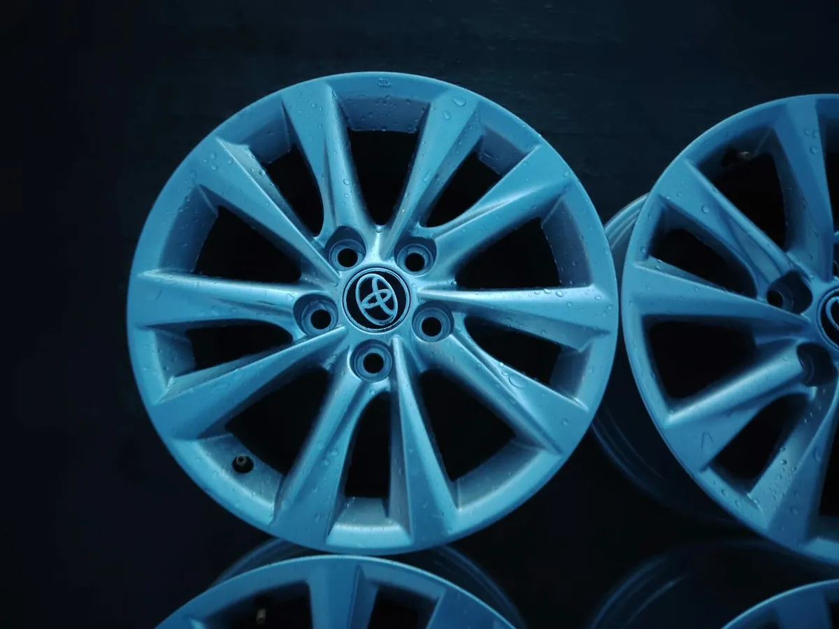 Toyota alloy wheels - Image 2