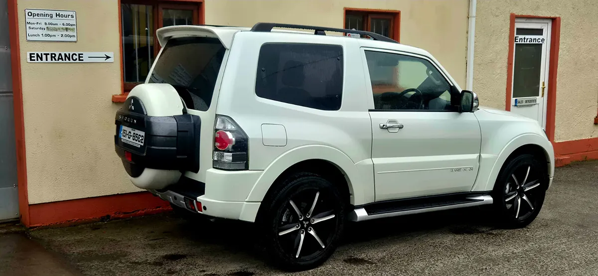 Mitsubishi Pajero 2015 Barbarian Man Plus Vat - Image 4