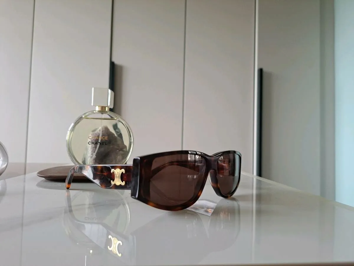 CELINE Authentic Triomphe Sunglasses - CL40227U 01 - Image 1