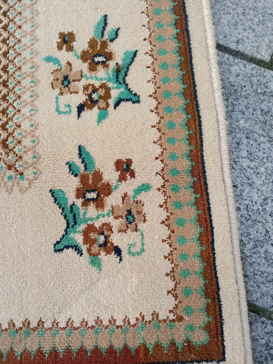 Large Rugs - Image 2