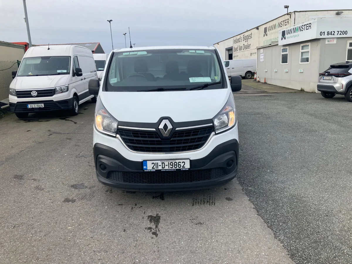 Renault Trafic 2021 - Image 2
