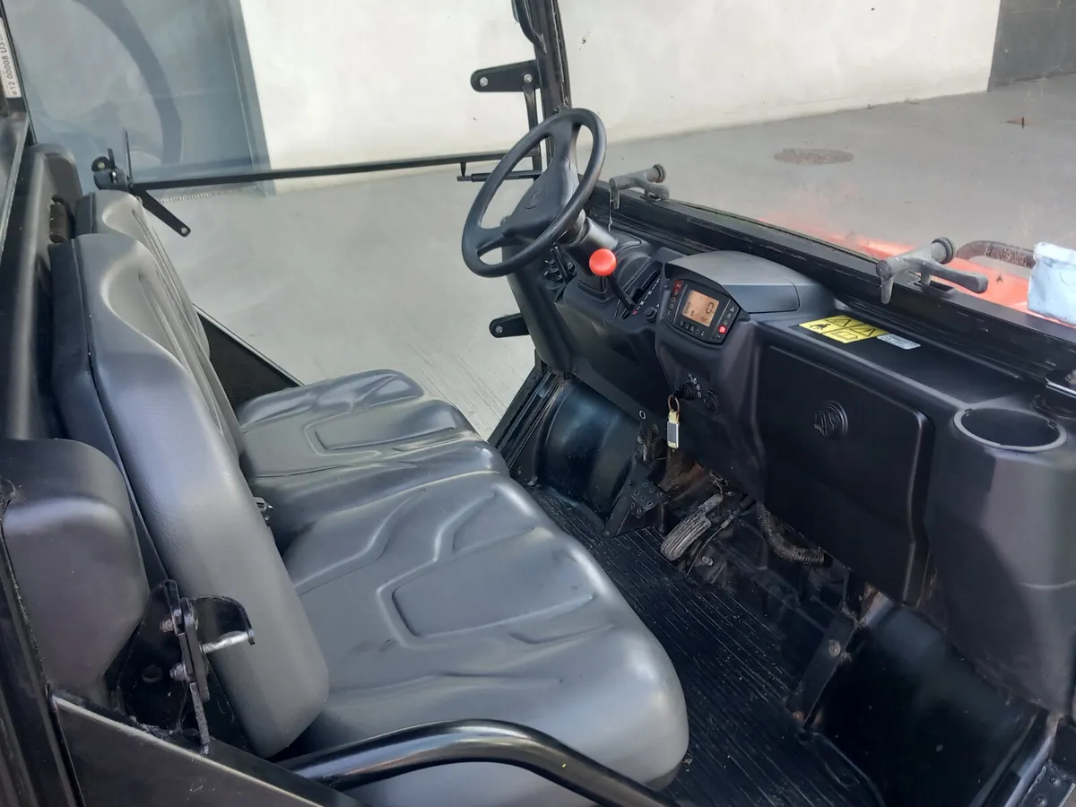 Kubota RTV900X - Image 4