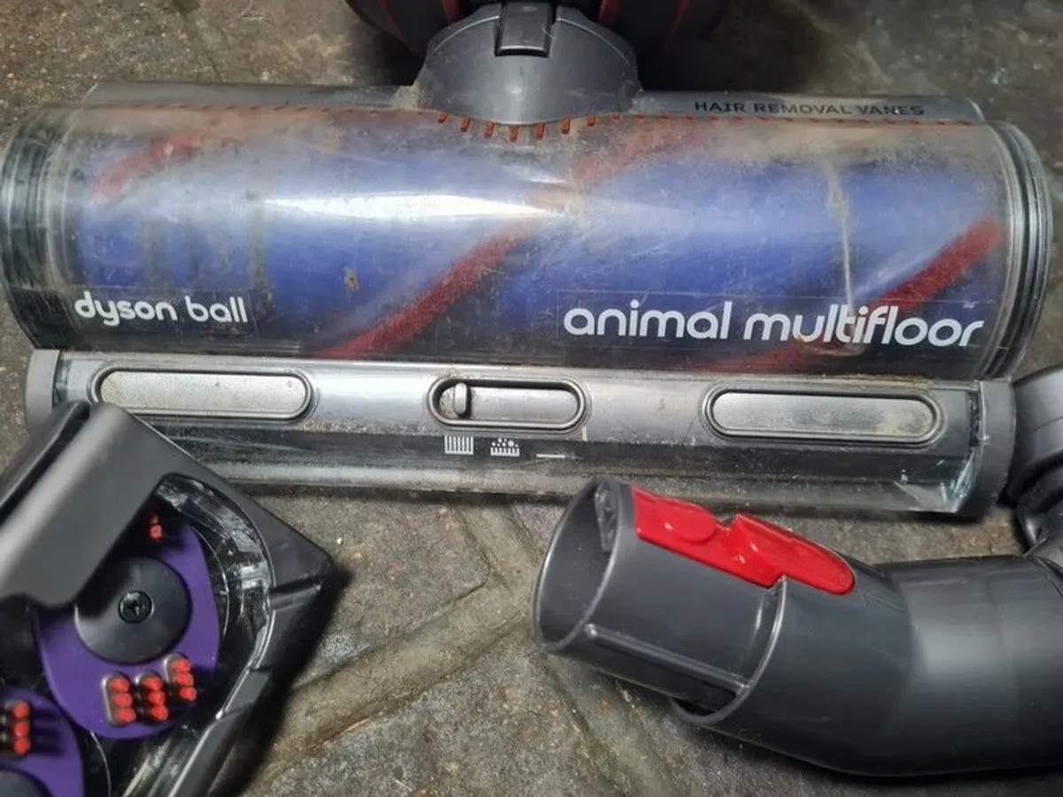 Dyson ball hoover perfect working order - Image 2