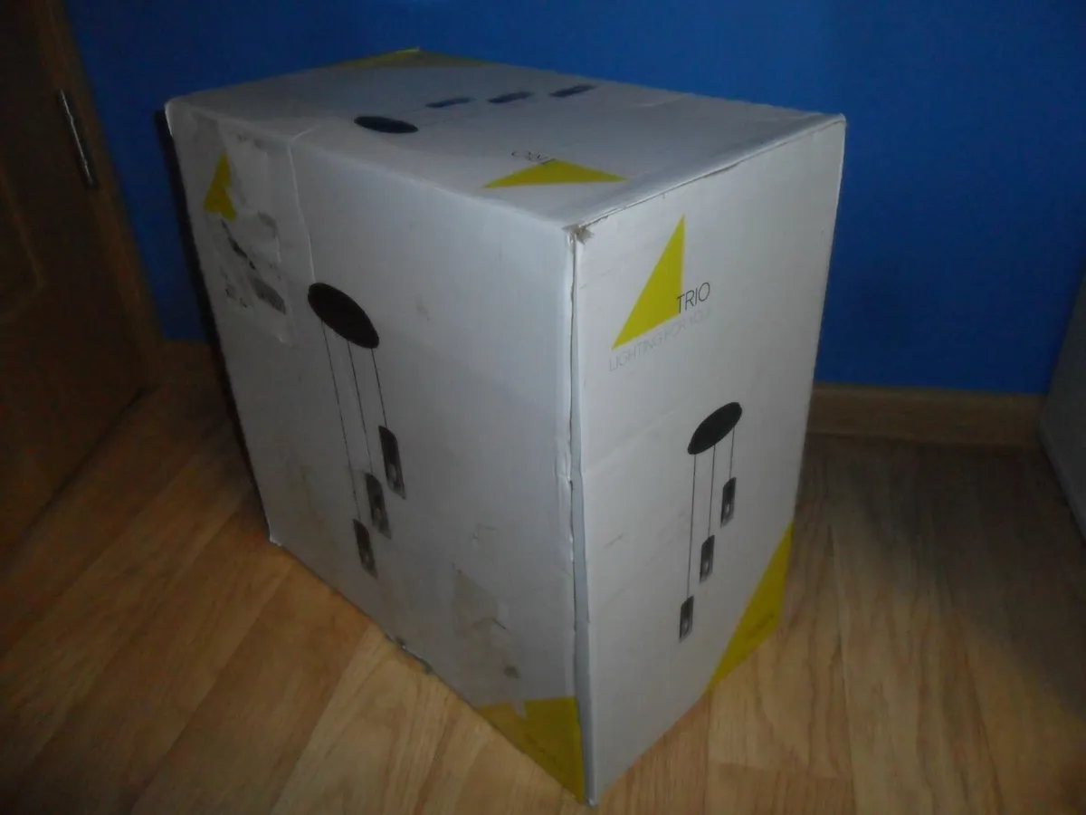 Modern Robin III smoke glass pendant lamp Trio - Image 4