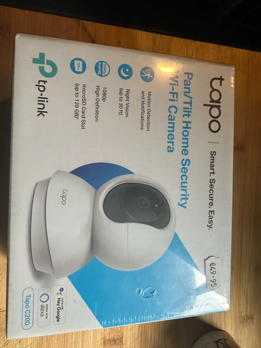 C200 Tapo Pan/Tilt Home Security Wifi Camera - Image 1