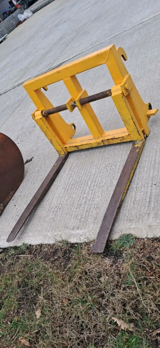 Volvo attachments - Image 3