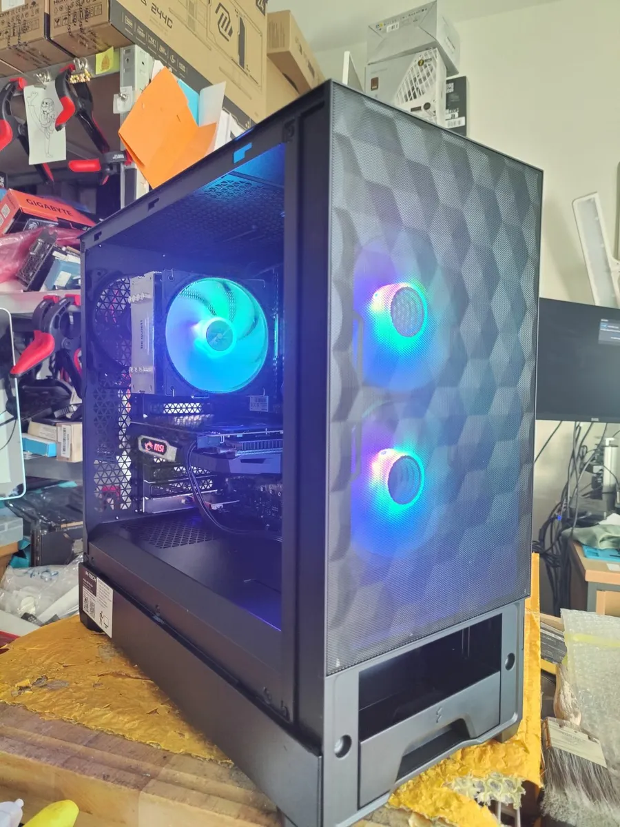 Custom Gaming PC i7/16GB/RTX 2060 SUPER/ssd+hdd/wi - Image 1