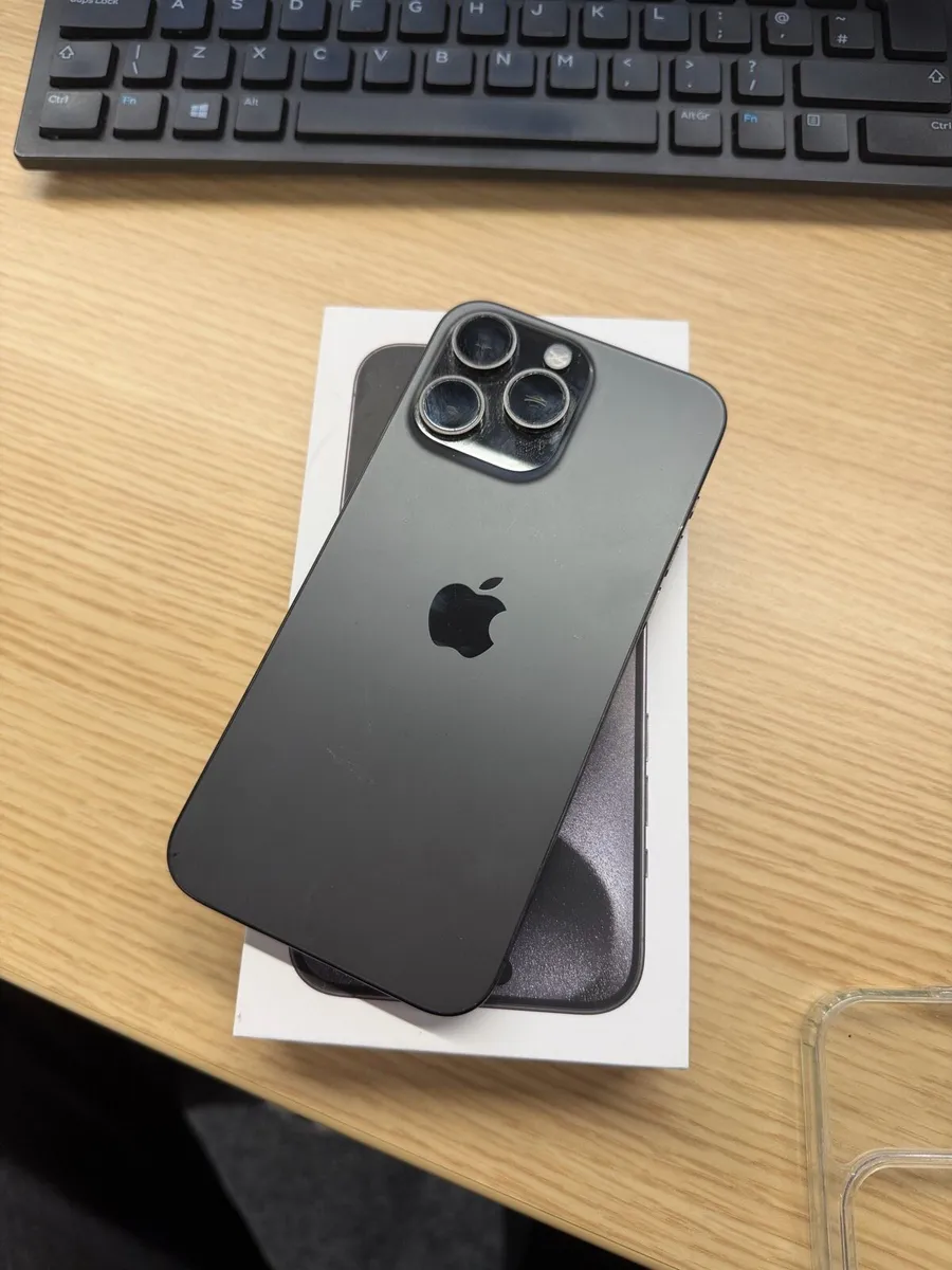 iPhone 15 pro max 256gb - Image 1