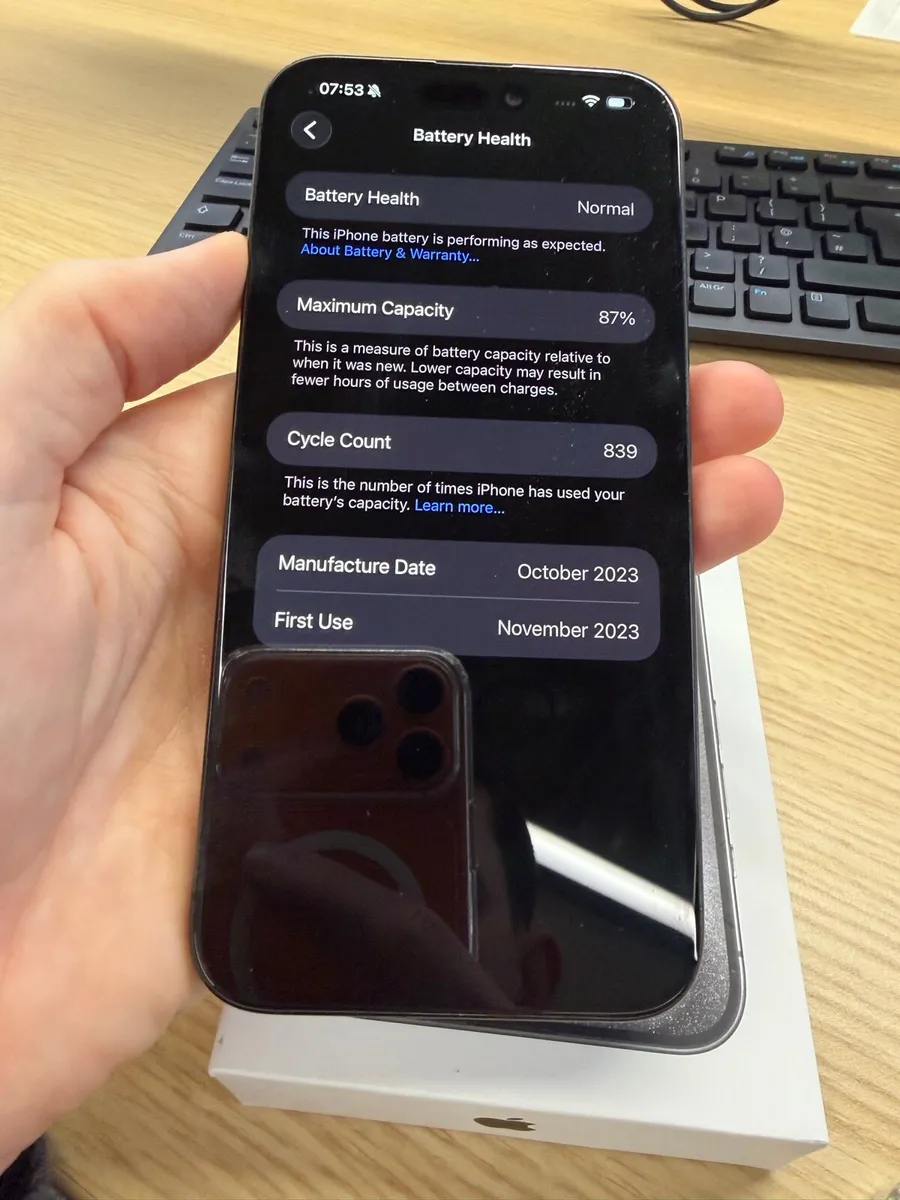 iPhone 15 pro max 256gb - Image 4