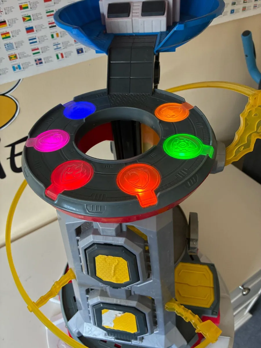 Paw Patrol Lookout Tower - Image 4