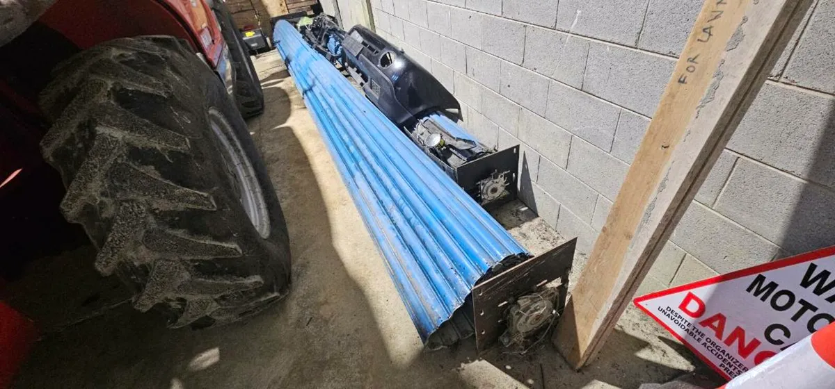 Roller Shutter door - Image 1