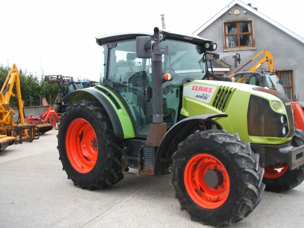 2015 Claas 420 Arion - Image 1