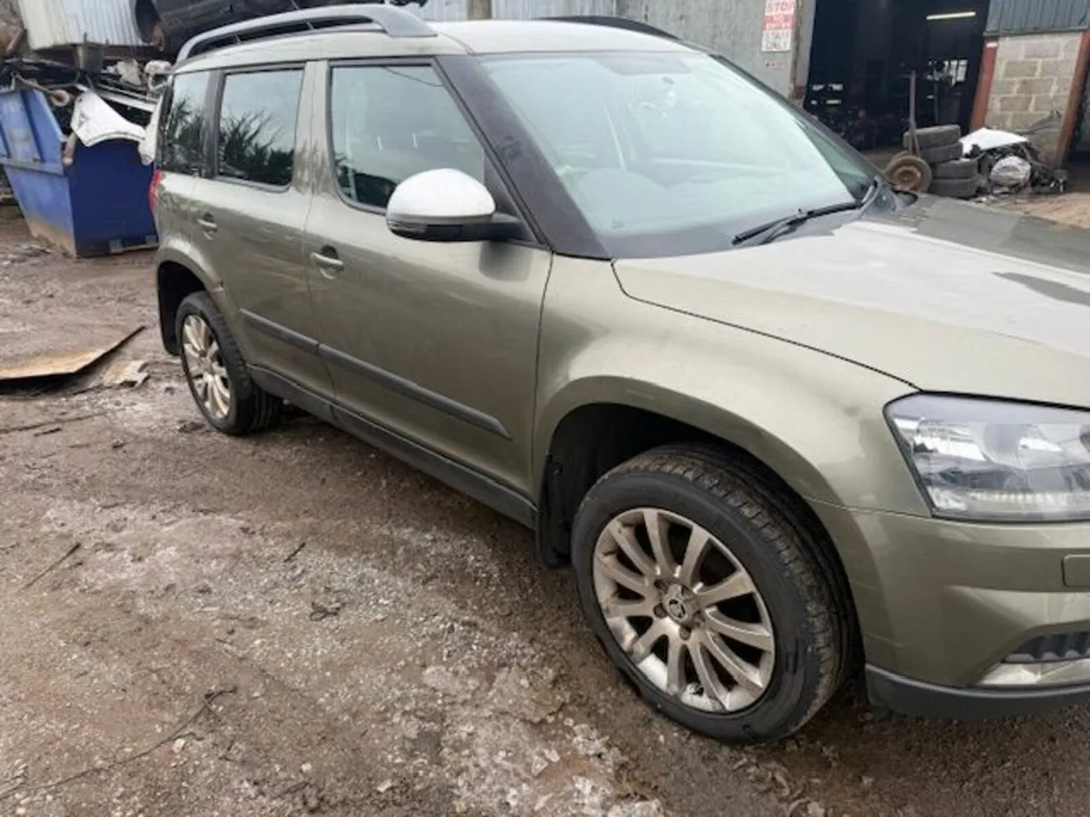 2015 SKODA YETI 2.0L-D - Image 2