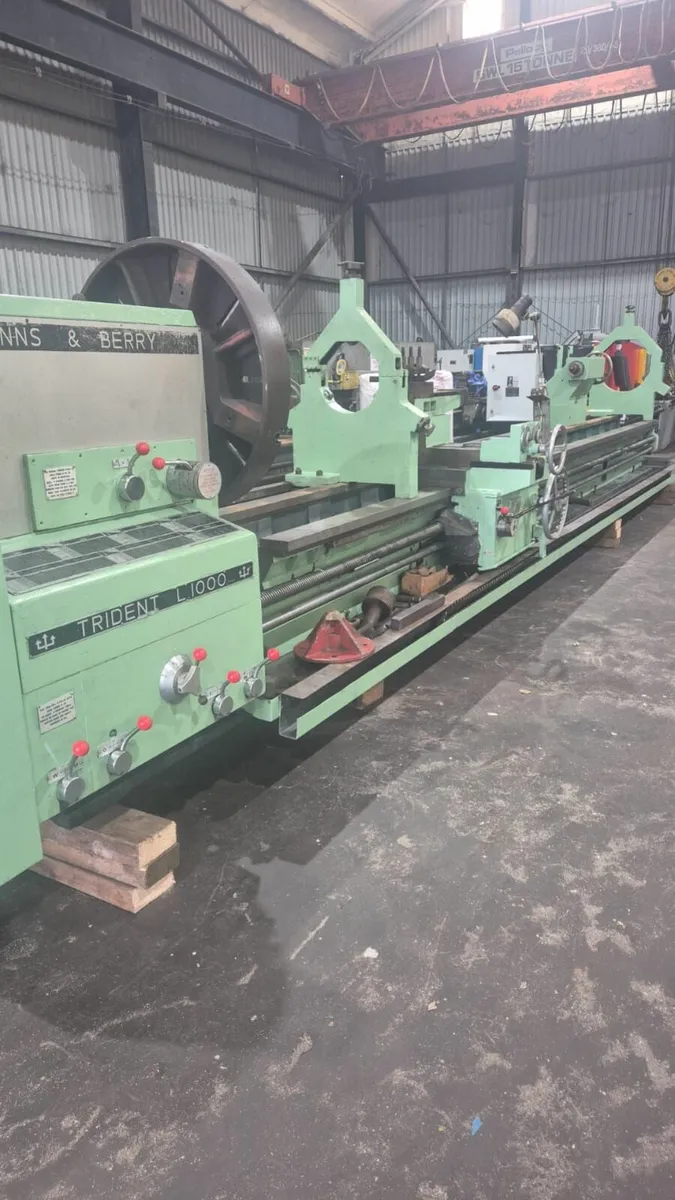 Binns and Berry Trident Lathe - Image 4