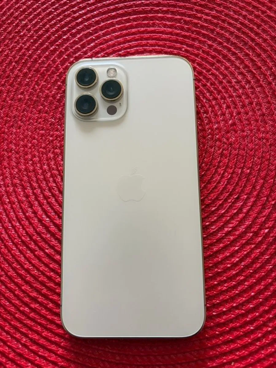 Iphone 12pro max 128g - Image 1