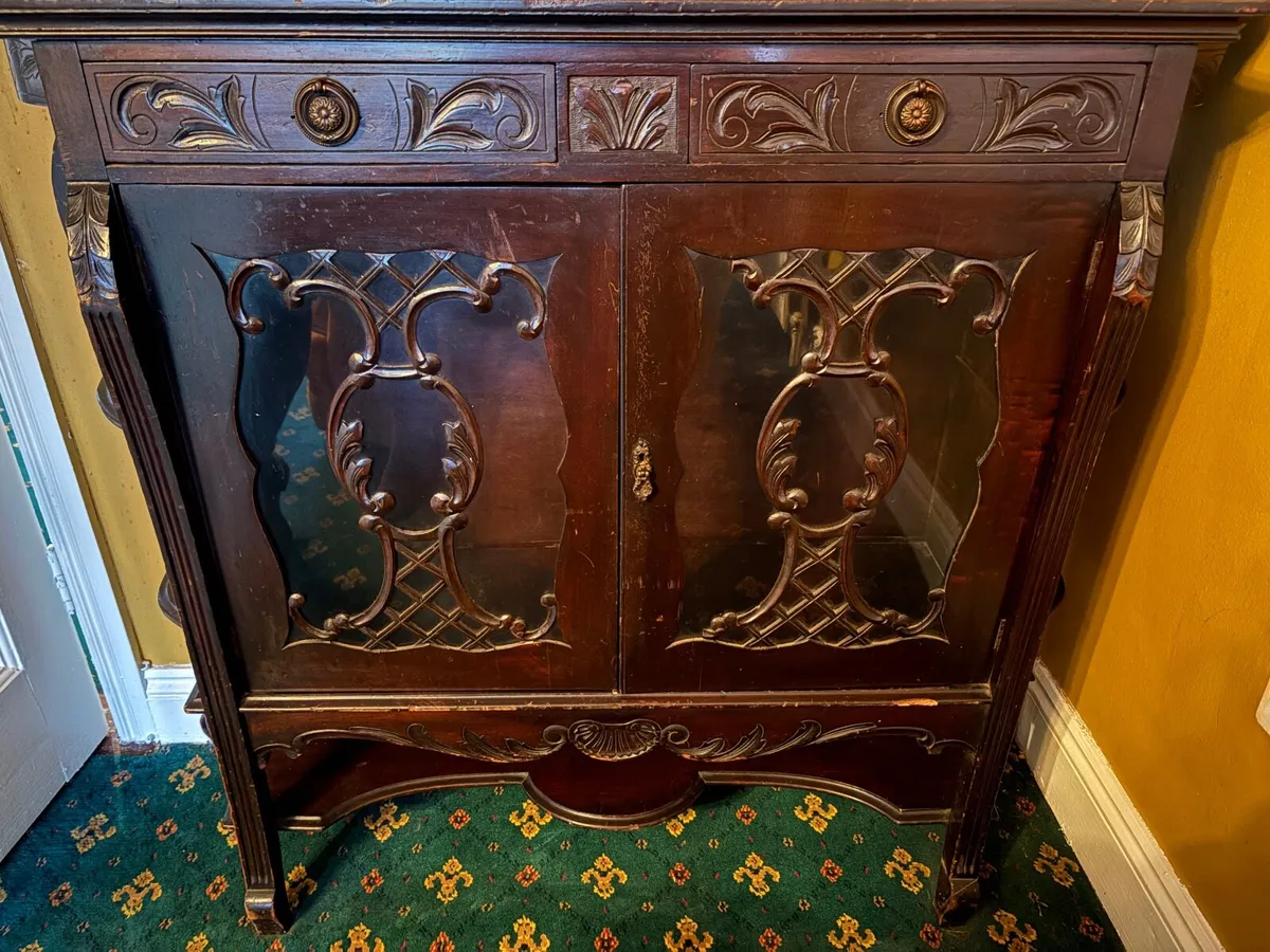 Antique mahogany side board cabinet *Reduced* - Image 4