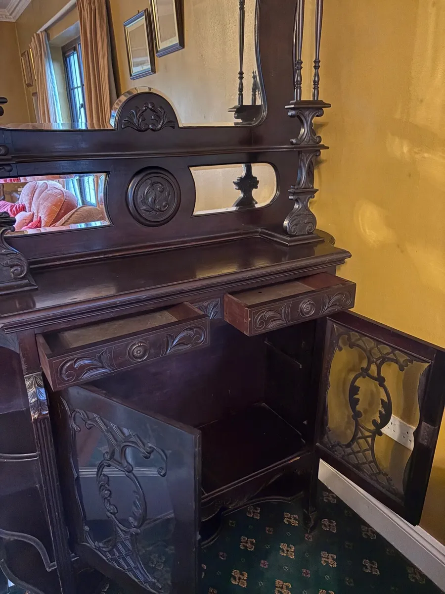 Antique mahogany side board cabinet *Reduced* - Image 3