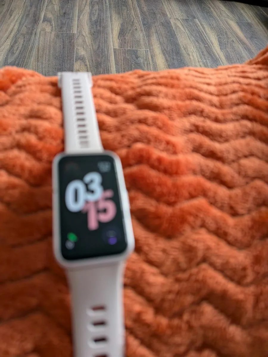 huawei smart watch - Image 1