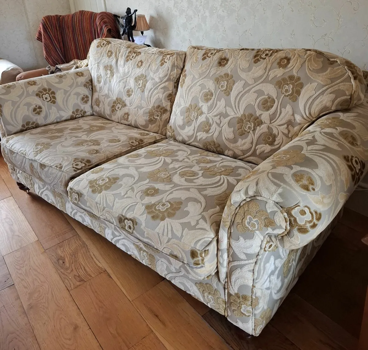 Sofa - Image 4