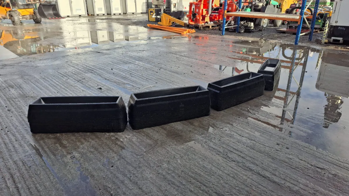 Plastic Feed Trough - Image 3