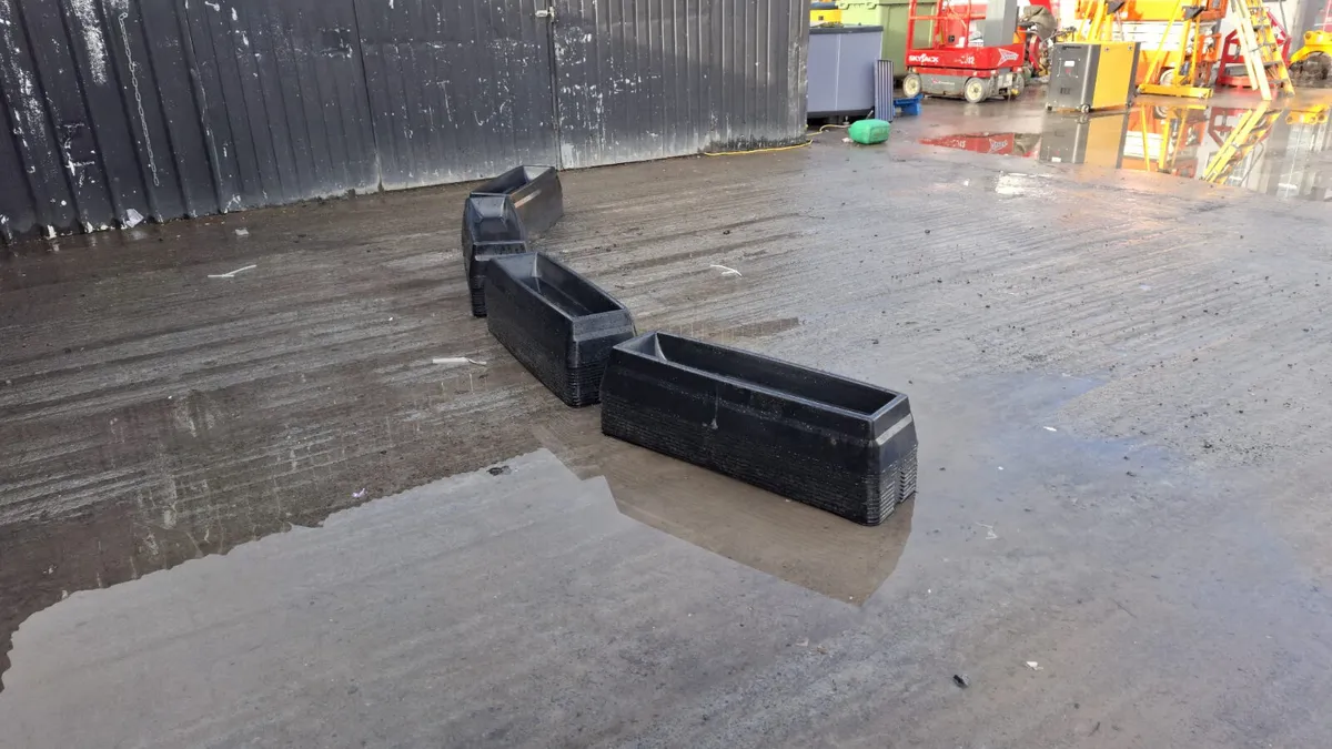 Plastic Feed Trough - Image 4