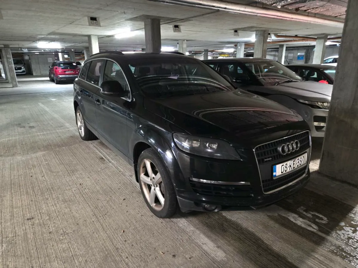 Ford Audi Q7 crew cab - Image 1