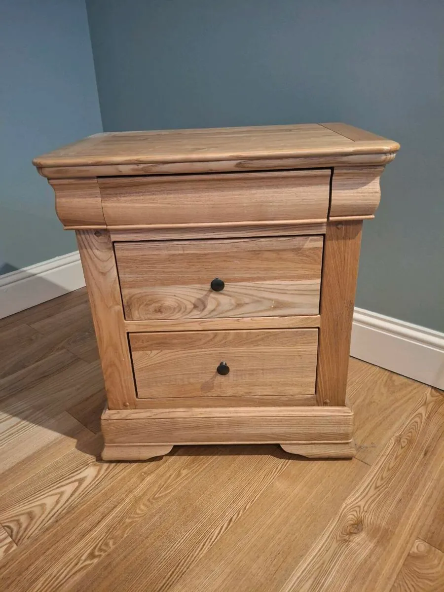 Bedroom furniture set - Image 3