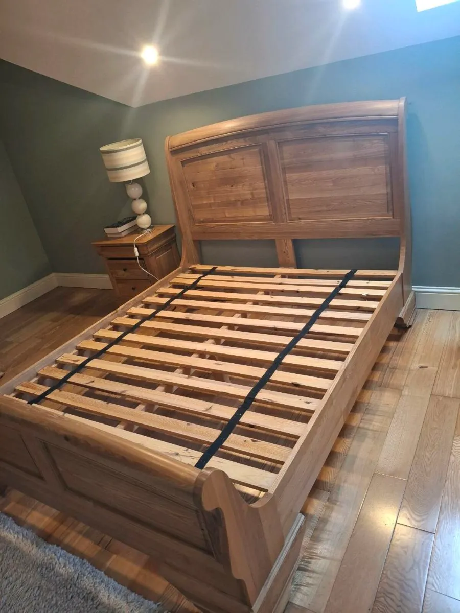 Bedroom furniture set - Image 2