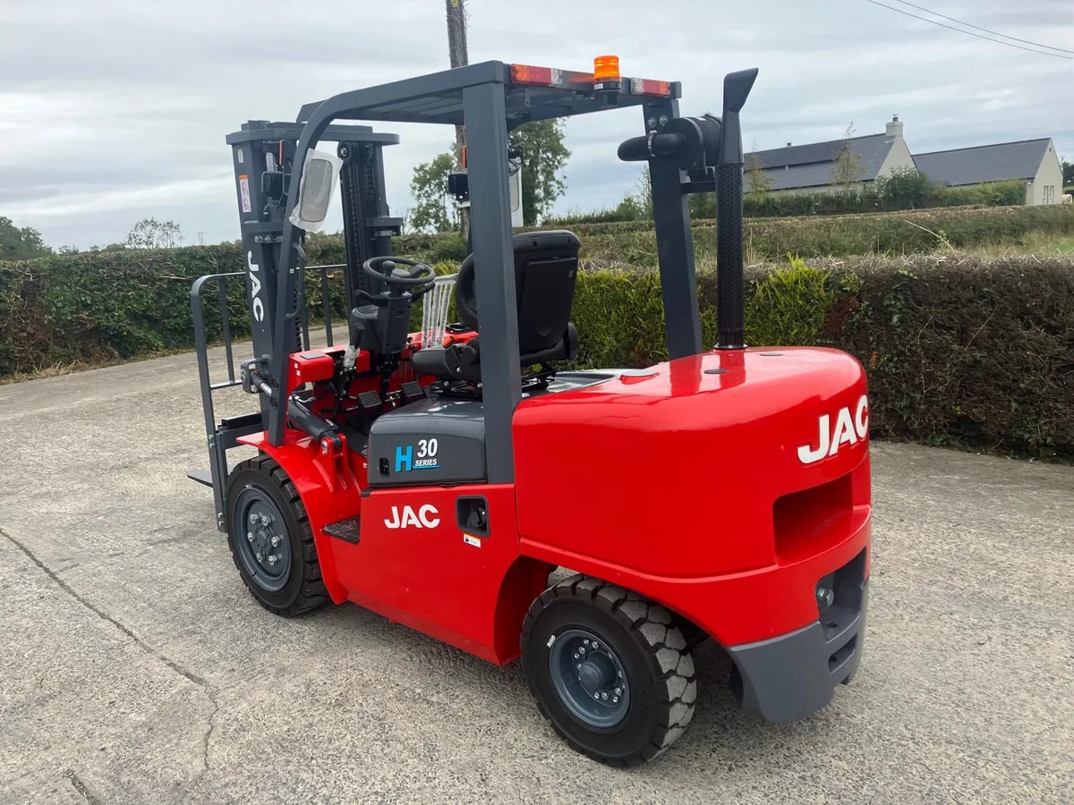 New JAC 3-Tonne Diesel Forklift **Online Auction** - Image 4