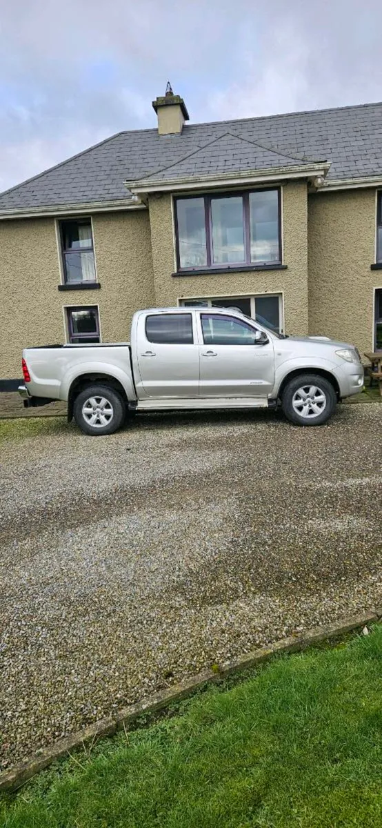 Toyota hilux - Image 1