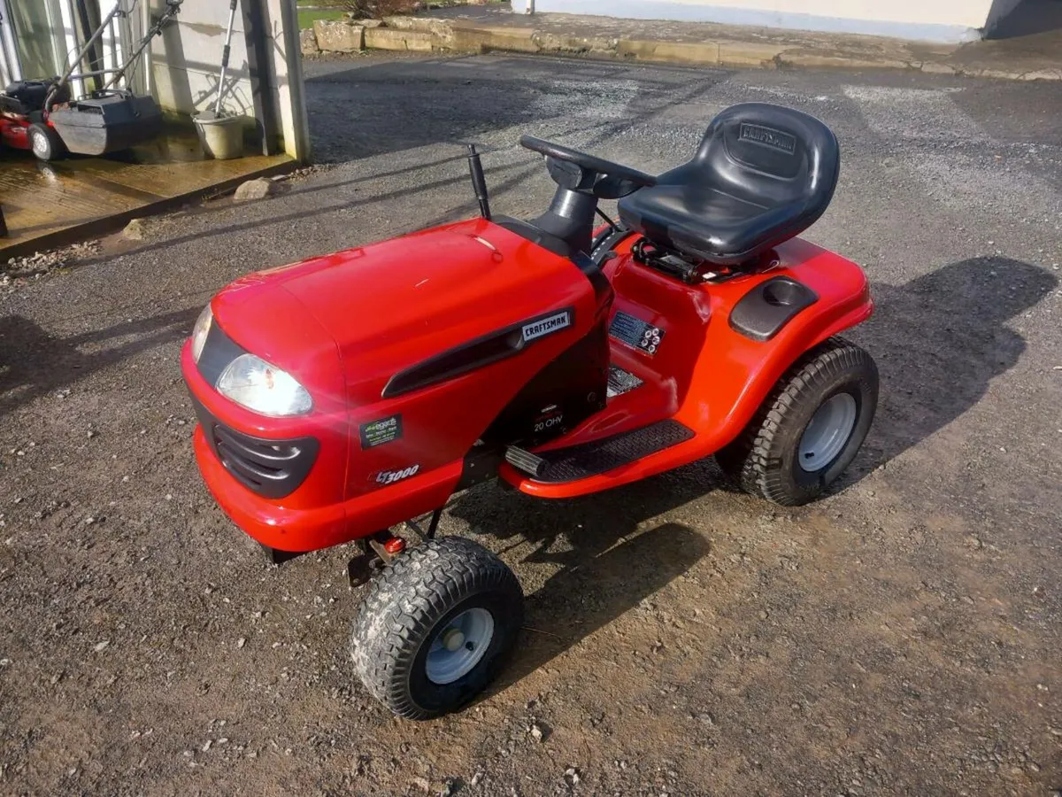 Lawn tractor for sale - Image 1