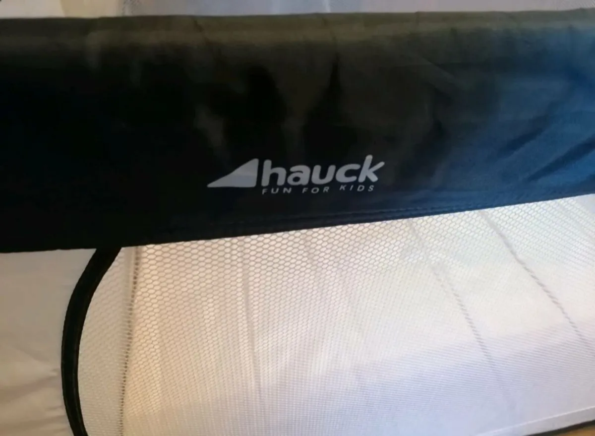 Travel Cot - Image 4