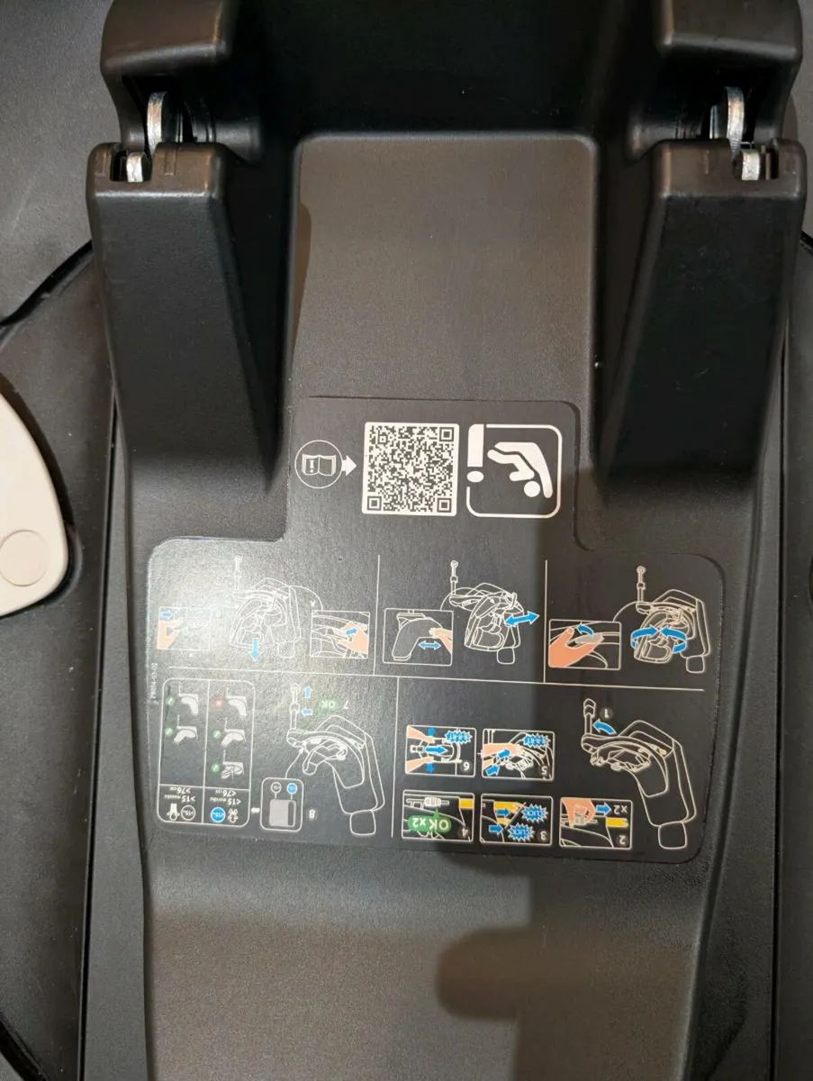 Maxi Cosi FamilyFix 360 Pro isofix Base - Image 4