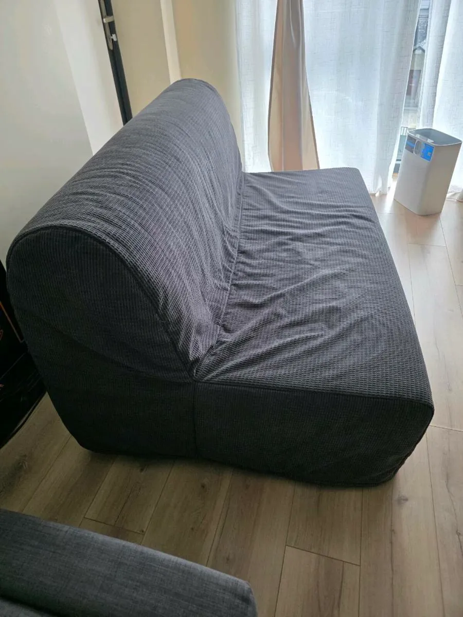 Couch expandable to double bed - Image 2