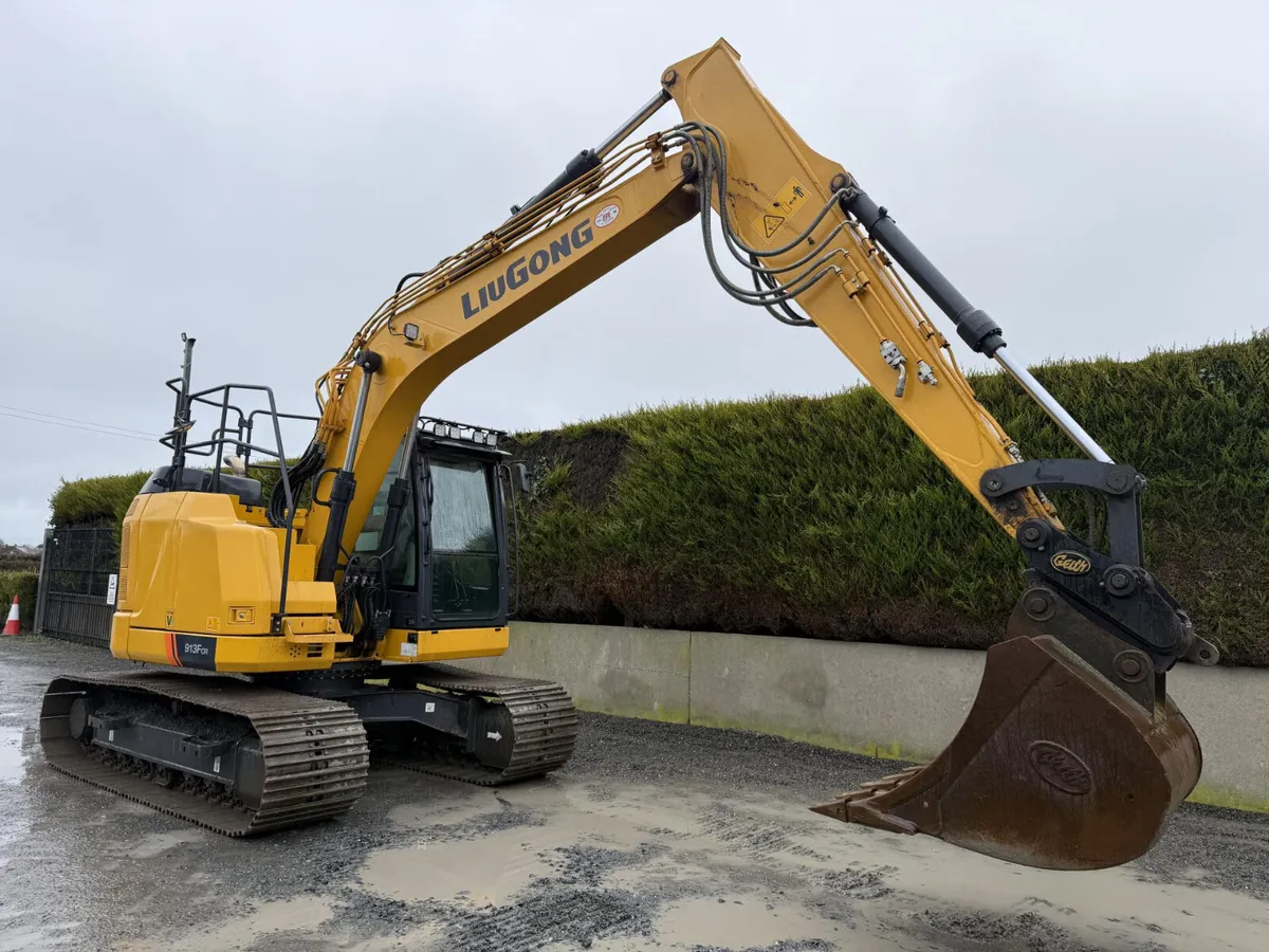 Online Auction **Tuesday 24th February** - Image 3