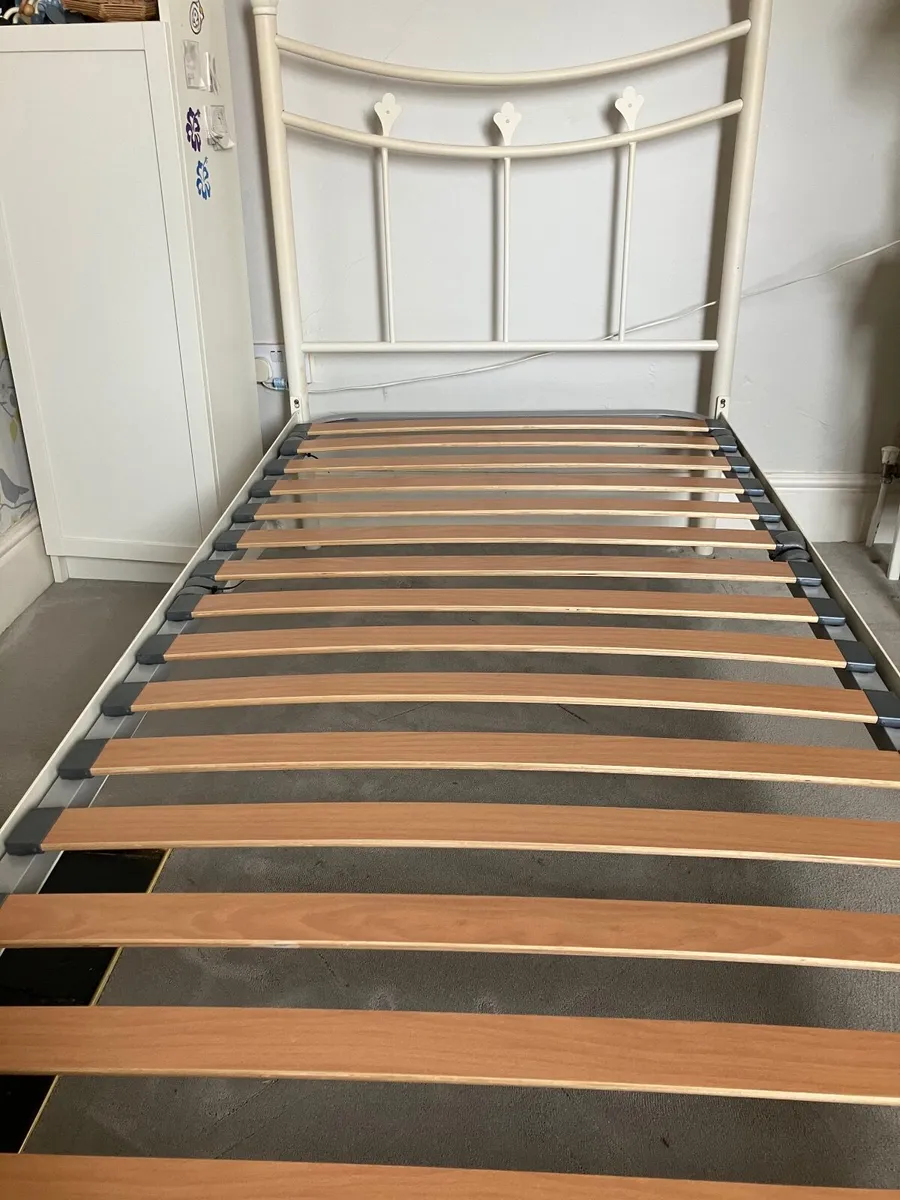 Single bed - Image 4