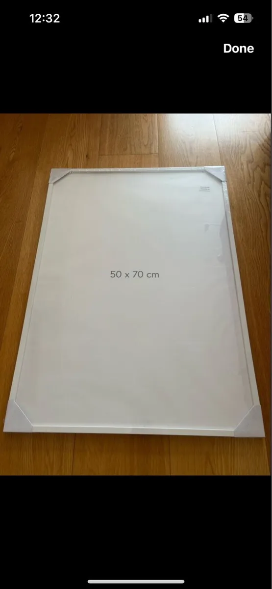 White Frame 50x70cm - Image 1