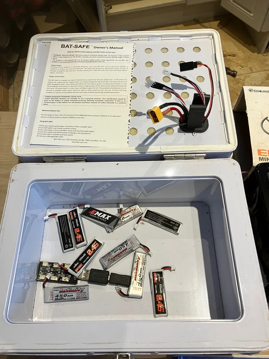 Remote control cars and accessories - Image 4