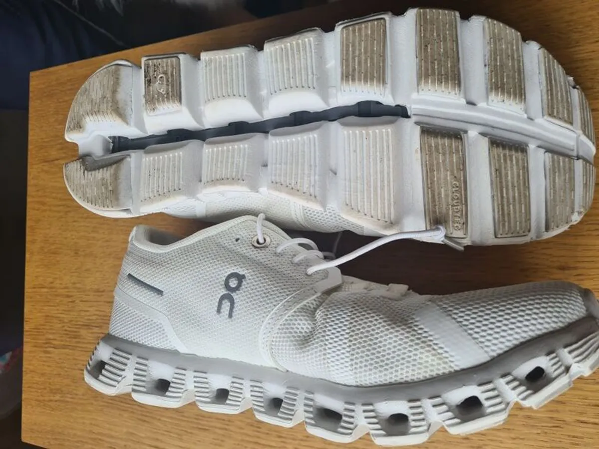 White On cloud 6 - Image 4