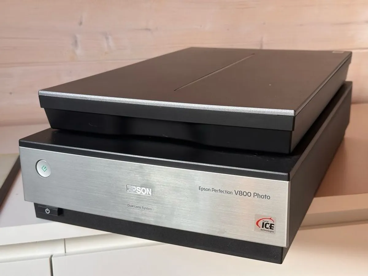 Epson v800 - Image 3