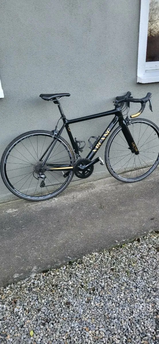 Carbon racing bike - Image 4