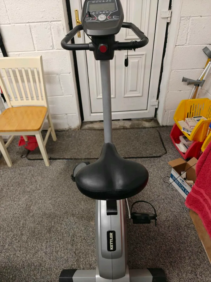 Exercise bike - Image 1